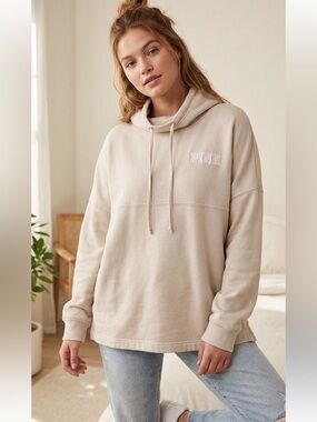 Victoria's Secret PINK Oversized Hoodie Beige Love Pink Logo Pullover Medium‎